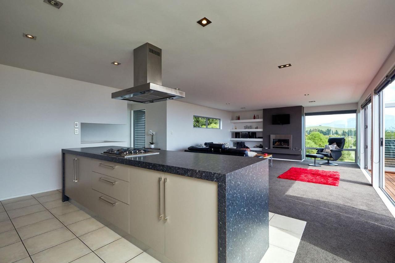 Bellbird Scenic Retreat - Views Of Alps And Ocean Villa Kaikoura Bagian luar foto